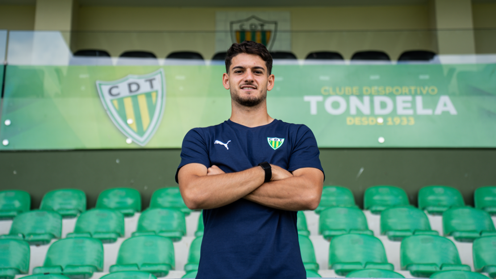 Christian Marques, central de 22 anos, chega a Tondela depois de época e meia ao serviço dos suíços do Yverdon