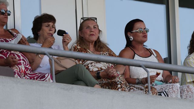 Mãe de Cristiano Ronaldo, Dolores Silva, a ver o Sporting ao vivo no Algarve