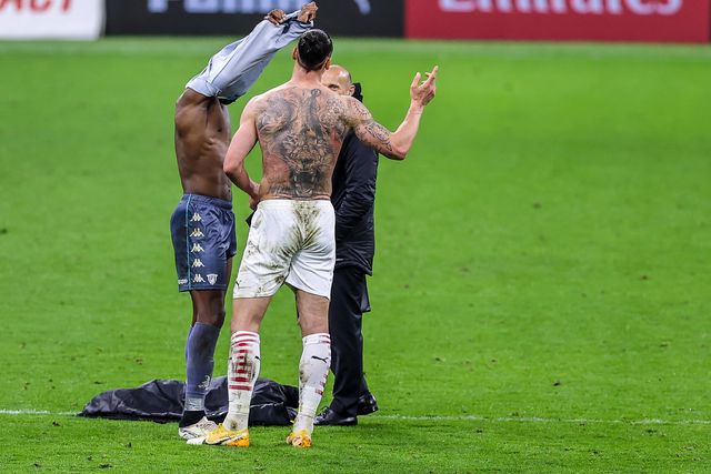 Zlatan Ibrahimovic a jogar pelo Milan em 2023, com 41 anos