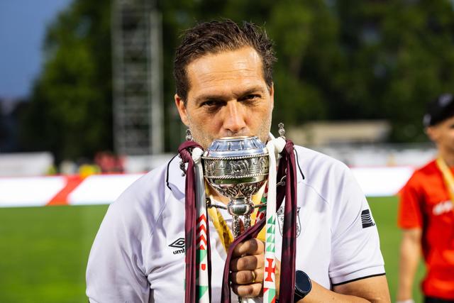 Luís Tralhão levou o Torreense à glória e renovou contrato com o emblema do Oeste