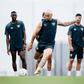 Óscar Aranda trabalha sem limitações na pré-temporada do Famalicão e prepara-se para ser... reforço — Foto: Famalicão