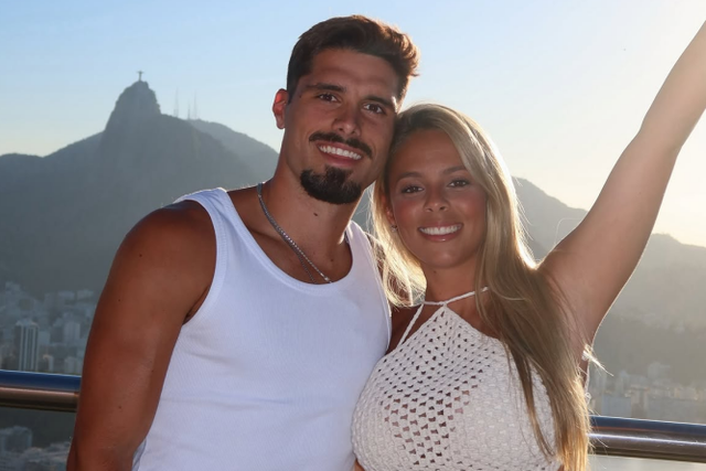 Carolina Silva e Pedro Neto no Rio de Janeiro (Foto: carolina.csilva/Instagram)