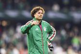Guillermo Ochoa, guarda-redes mexicano de 41 anos