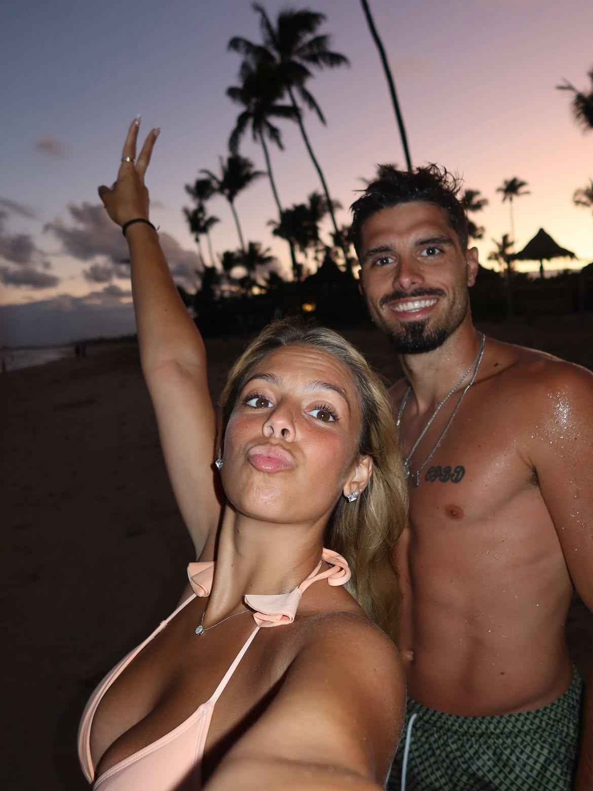 Carolina Silva e Pedro Neto em Salvador (Foto: carolina.csilva/Instagram)