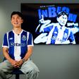 Inbeom Hwang feliz no Dragão - Foto: FC Porto