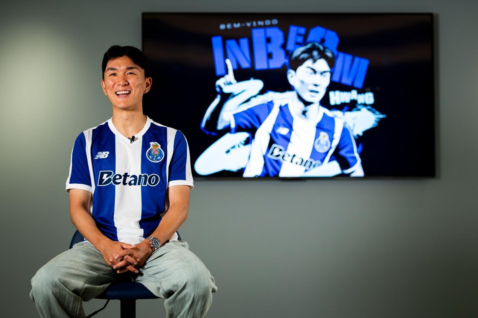 Inbeom Hwang feliz no Dragão - Foto: FC Porto