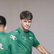 Dinis Pinto está a recuperar bem da cirurgia ao ombro e brevemente será opção no Moreirense — Foto: Moreirense