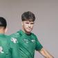 Dinis Pinto está a recuperar bem da cirurgia ao ombro e brevemente será opção no Moreirense — Foto: Moreirense