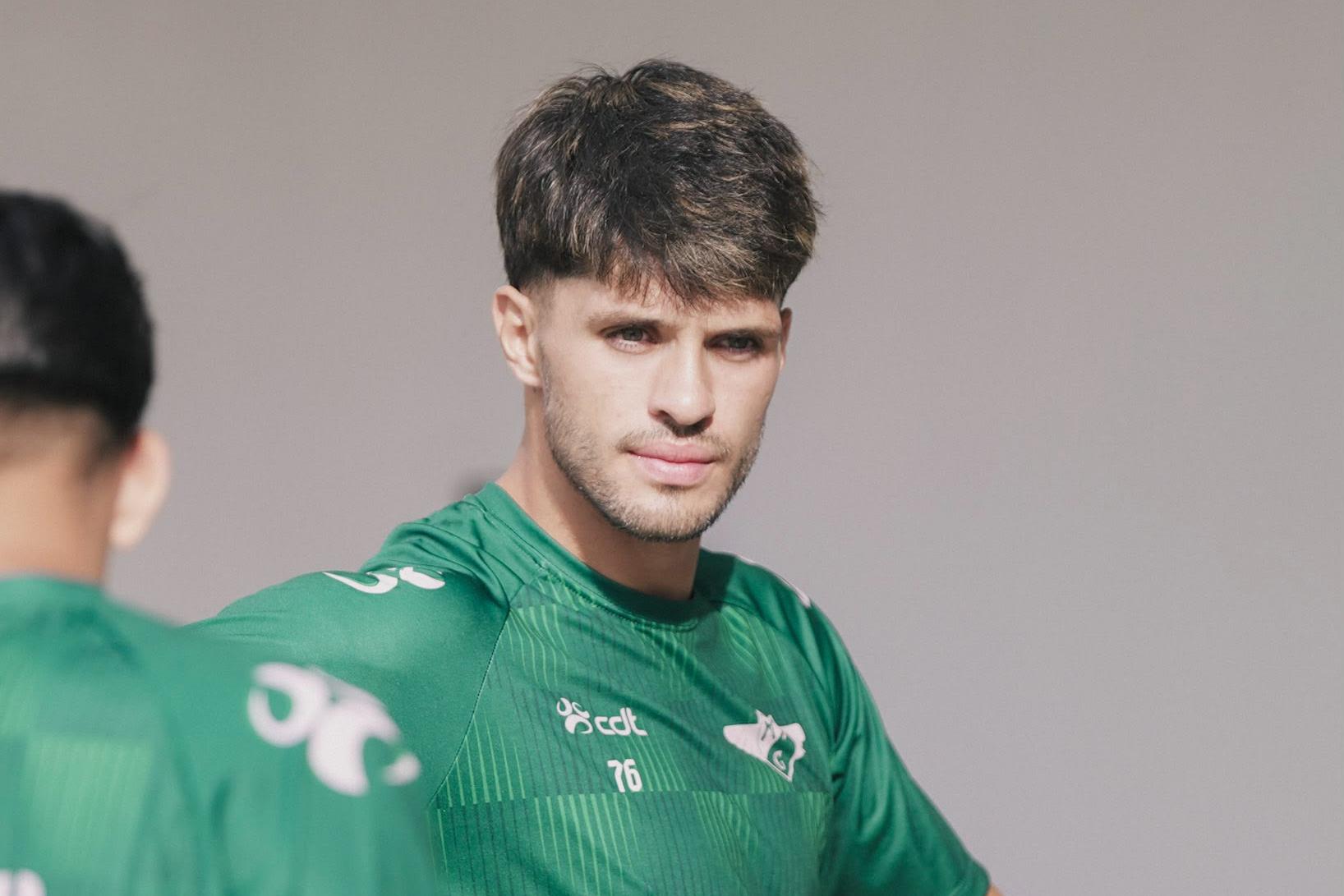 Dinis Pinto está a recuperar bem da cirurgia ao ombro e brevemente será opção no Moreirense — Foto: Moreirense