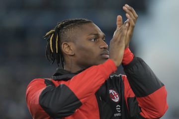 Novo 'ataque' a Rafael Leão: «Ele e Théo Hernández rebaixaram os colegas»