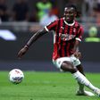 Rafael Leão é utopia num Barcelona ainda de corda na garganta
