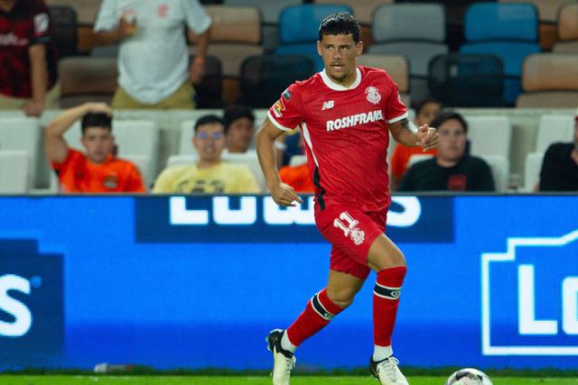 Sporting: Maxi Araújo ainda aguarda ordem para rumar a Lisboa