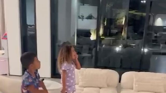 Cristiano Ronaldo já recebeu placa de ouro para criadores no Youtube