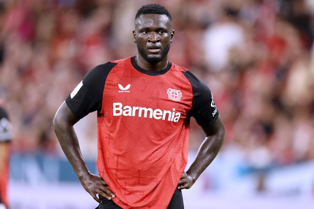 Três exames ainda não convenceram Milan e contratação de avançado pode cair