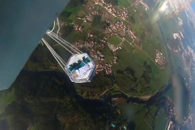 Ainda há quem não acredite que o Leça mandou uma camisola ao Espaço?