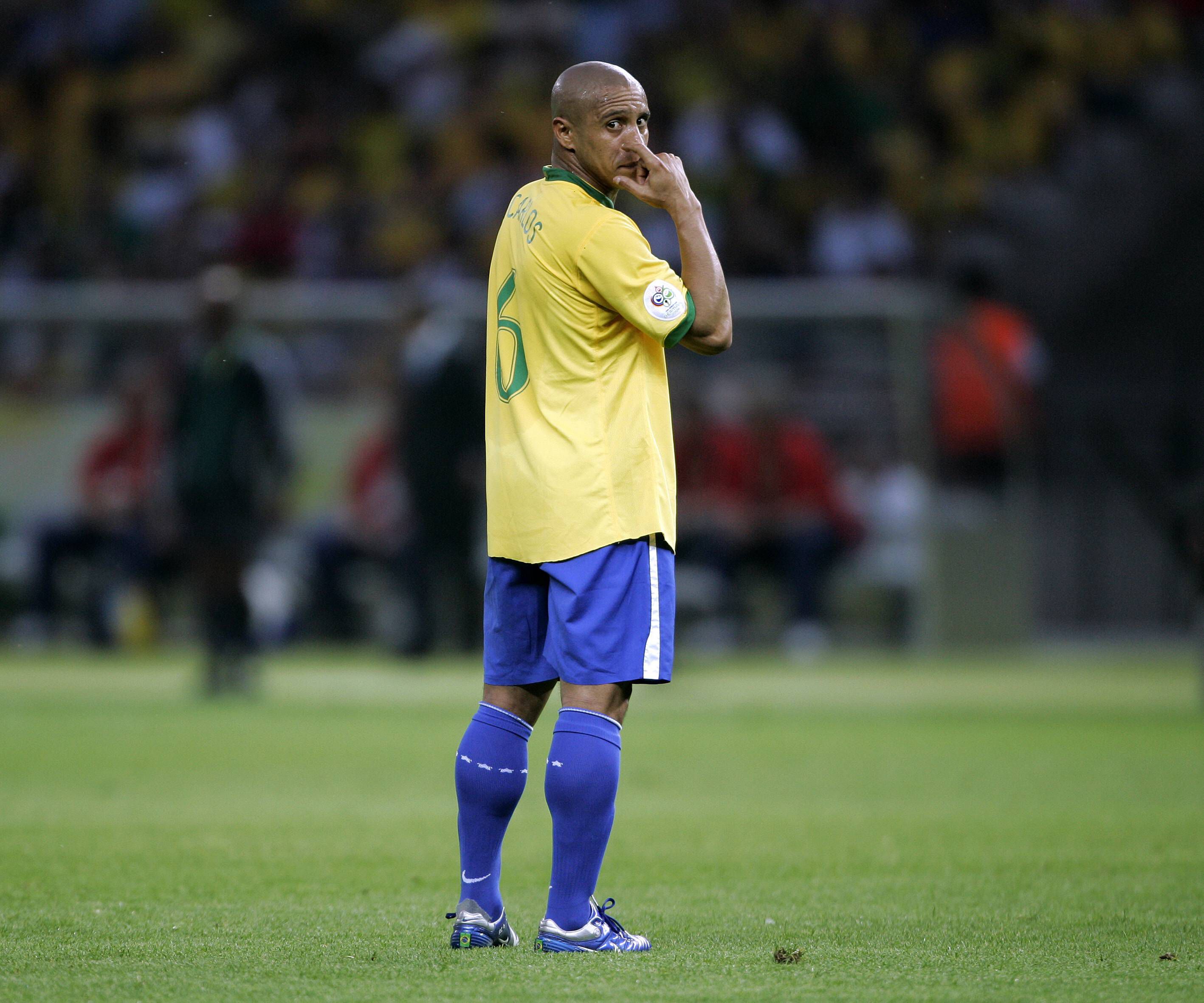 Fez mais de 100 jogos pela seleção brasileira, pela qual foi campeão do mundo (2002), para além de vencer a Taça das Confederações, a Copa América e uma medalha de bronze olímpica. Pelo Real Madrid  foi campeão espanhol, europeu e intercontinental (IMAGO)