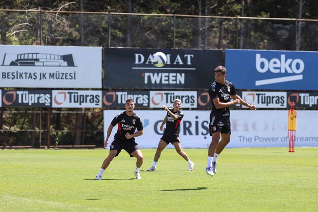 Benfica trabalhou no centro de treinos do Besiktas. Foto Benfica