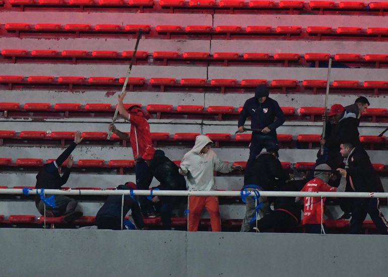 Distúrbios no Independiente-Universidad de Chile