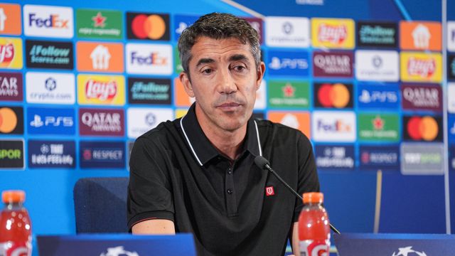 Bruno Lage na conferência de imprensa de rescaldo do Fenerbahçe-Benfica (FOTO: IMAGO)