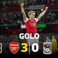 Odegaard falha o remate, mas engana Rushworth e faz o 3-0 do Arsenal