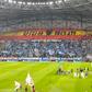 A tarja exibida pelos ultras marselheses antes do encontro com o Estrasburgo - Foto: @GradaBpro/X