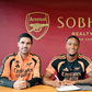 Konsa oficializado pelo Arsenal