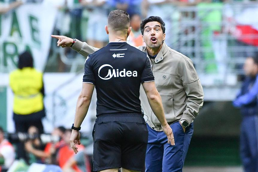 Abel Ferreira passou a ser um dos mais vitoriosos treinadores da história do Palmeiras, com 237 jogos ganhos, igualando Luiz Felipe Scolari — Foto: IMAGO