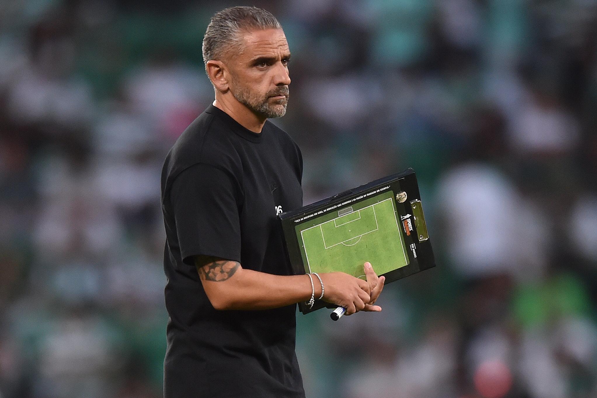 Rui Borges com posição fragilizada após empate com o Arouca em Alvalade - Foto: Miguel Nunes