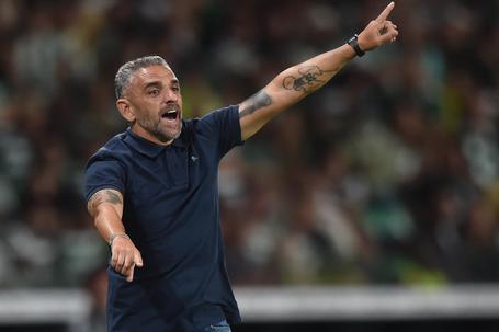 Rui Borges pediu uma melhoria à equipa no jogo frente ao Alverca (Foto Miguel Nunes)