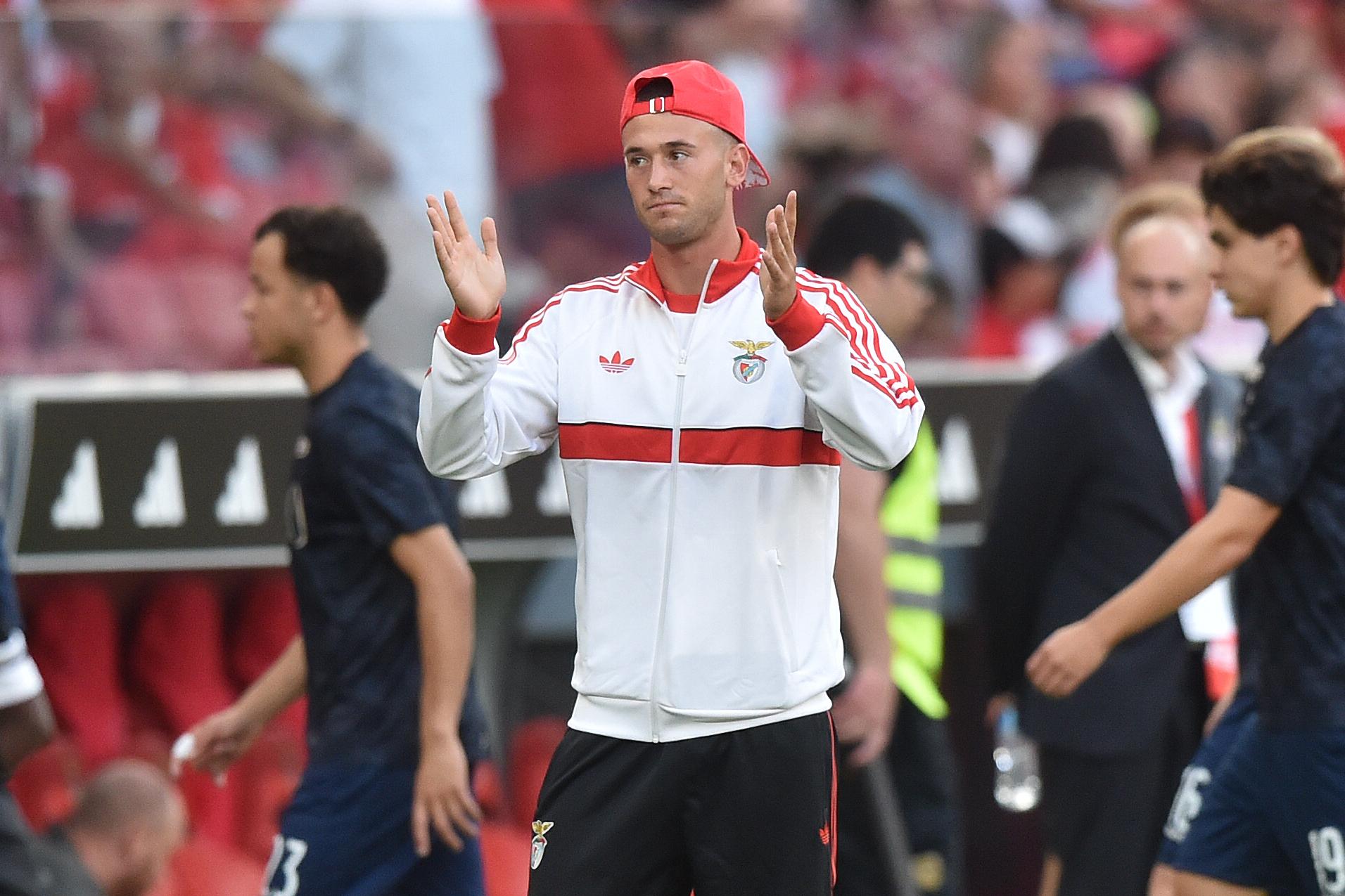 Alessandro Circati, central do Benfica (foto: Miguel Nunes)