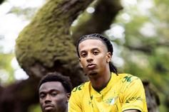 Amarelo e verde: Moreirense apresenta equipamento alternativo