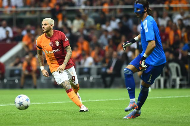 Chamou «buraco de m****» ao estádio do Galatasaray e está a receber ameaças de morte