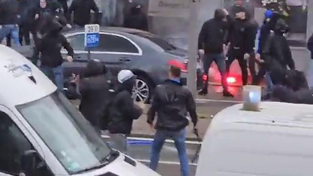 Mais de 100 adeptos da Fiorentina detidos na Bélgica