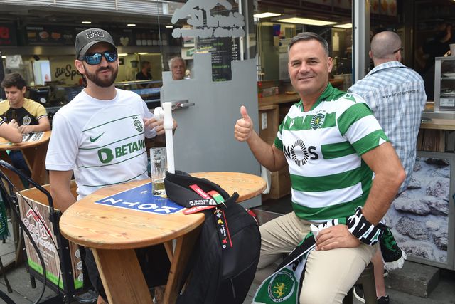 Adeptos concentram-se no coração de Graz