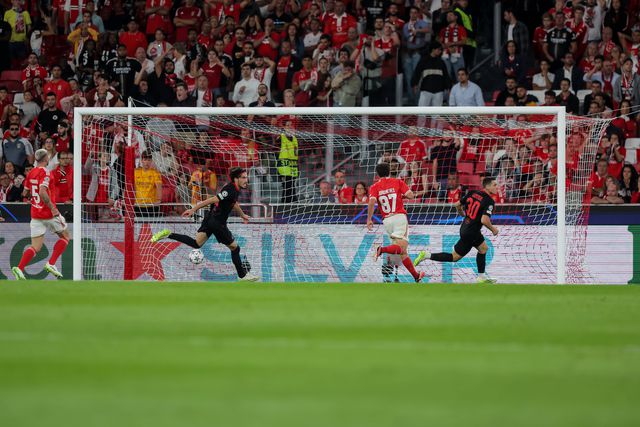 Salzburgo venceu Benfica com o 11 mais jovem da história da Liga dos Campeões