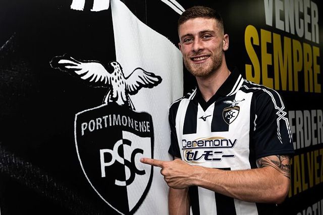 Portimonense: Paulinho em vantagem no ataque às águias