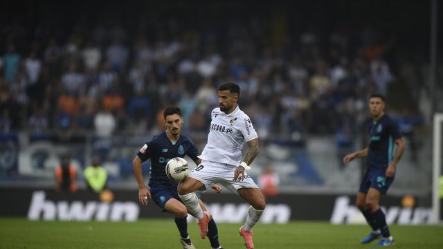 Vítor Bruno antevê futuro de treinador a Eustáquio