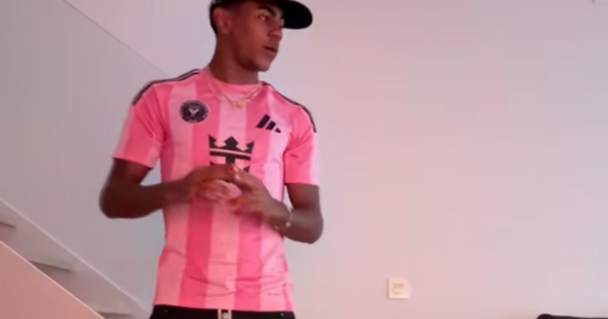 Messi Sweater Views: Yamal's Rising Fame - News Directory 3