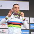 Evenepoel: «Quando avistei Pogacar, só pensei...»