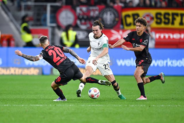 Leverkusen volta a tropeçar na Bundesliga