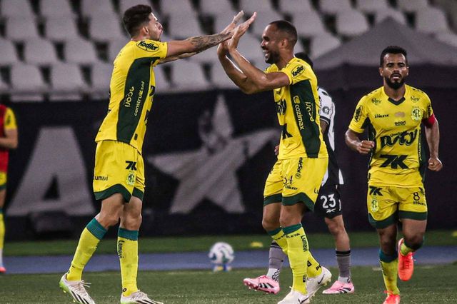 Mirassol continua em grande no Brasileirão