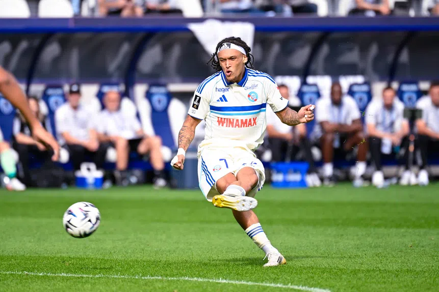 Moreira faz magia! Estrasburgo no topo!