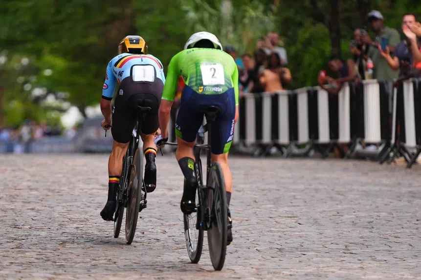 Pogacar ajoelha! Evenepoel impera no crono