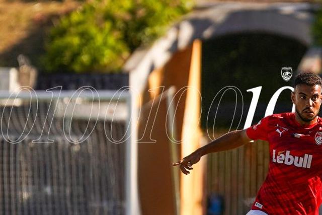 Pedro Ferreira atingiu a marcar de 100 jogos pelo Santa Clara, no encontro com o SC Braga. -Foto: SANTA CLARA