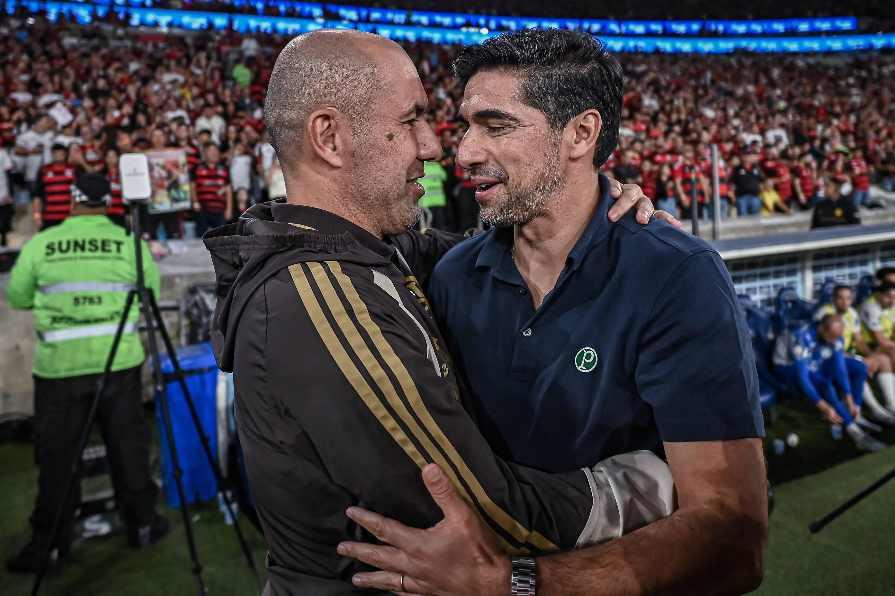Leonardo Jardim e Abel Ferreira, treinadores de Flamengo e Palmeiras, respetivamente