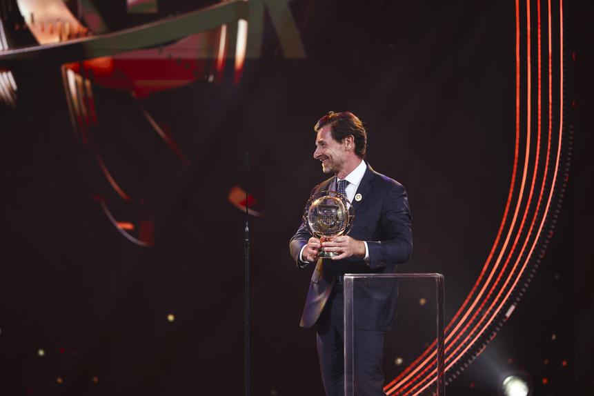 André Villas-Boas marcou presença na gala, onde recebeu o prémio de mérito desportivo da Liga - Foto: FPF