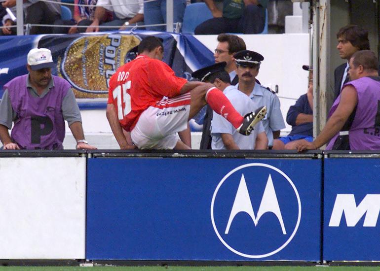 2000/2001, Liga: Rojas (Benfica). Expulso aos 44'. Resultado no momento da expulsão: 2-0. Resultado final: 2-0. Foto A BOLA