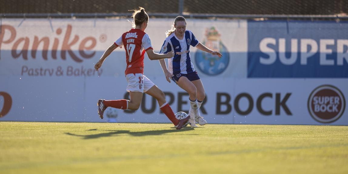 Fase do jogo entre o FC Porto e SC Braga, no Olival — Foto: FC Porto