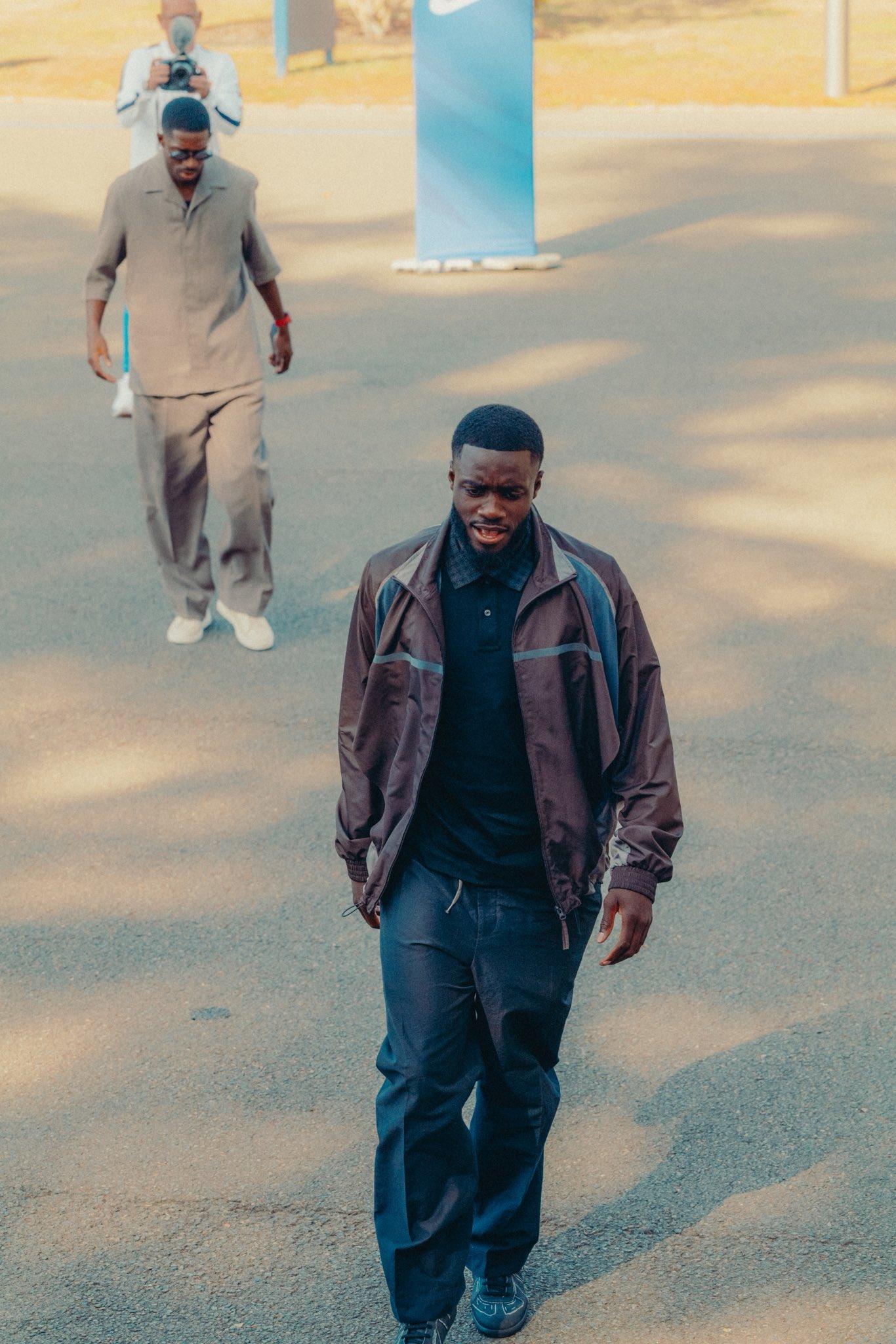 Dembélé e Upamecano - Foto: FFF