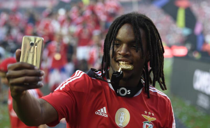 Renato Sanches: €35M. Ascensão meteórica. Oito temporadas nos escalões de formação antecederam explosão em 2015. Bayern agarrou o Golden Boy de 2016